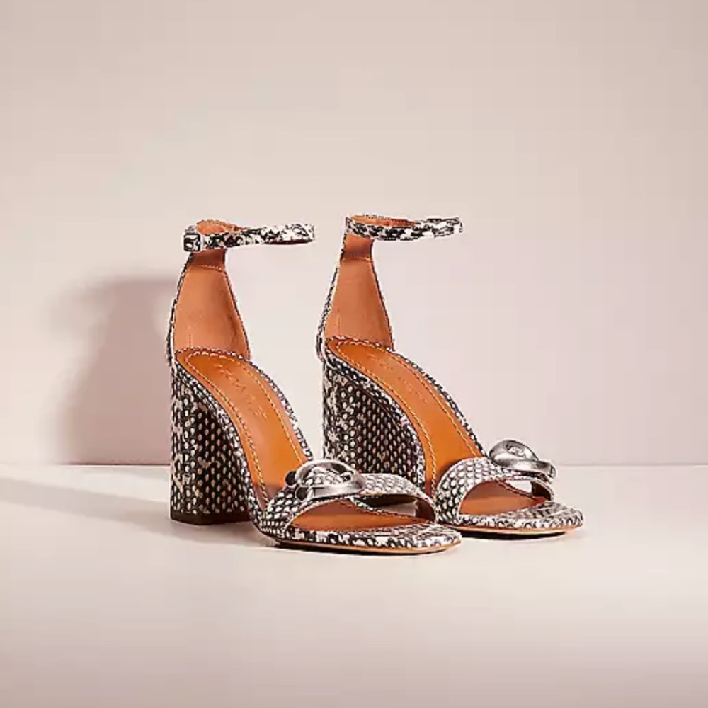 Coach Maya Signature Sandal size 9.5 NWT